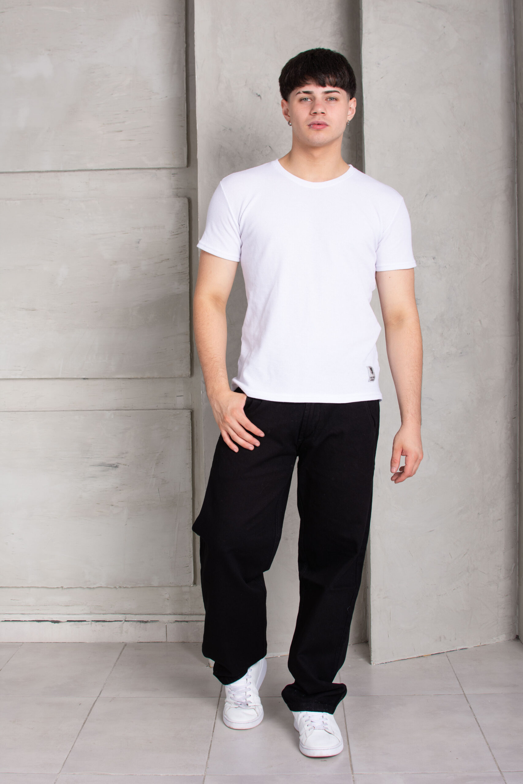 ART. 040 NEGRO